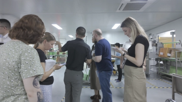 欧州の自動車エレクトロニクス 欧州の自動車エレクトロニクスサプライヤーがSprintPCBを訪問