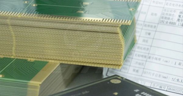 中国のリジッドPCBメーカーSprintPCBは、手頃な価格で耐久性のあるリジッドPCBを提供しています。