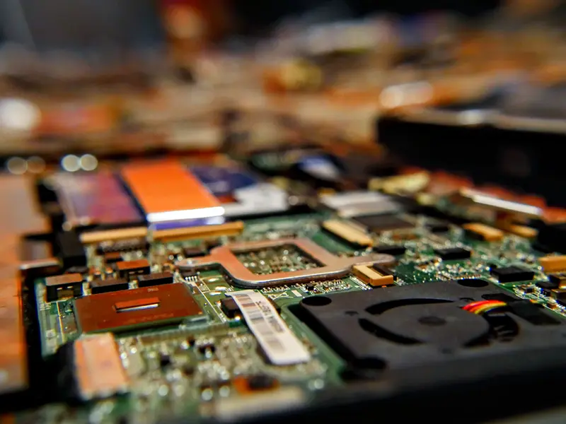PCBA と PCB の違いは何ですか?